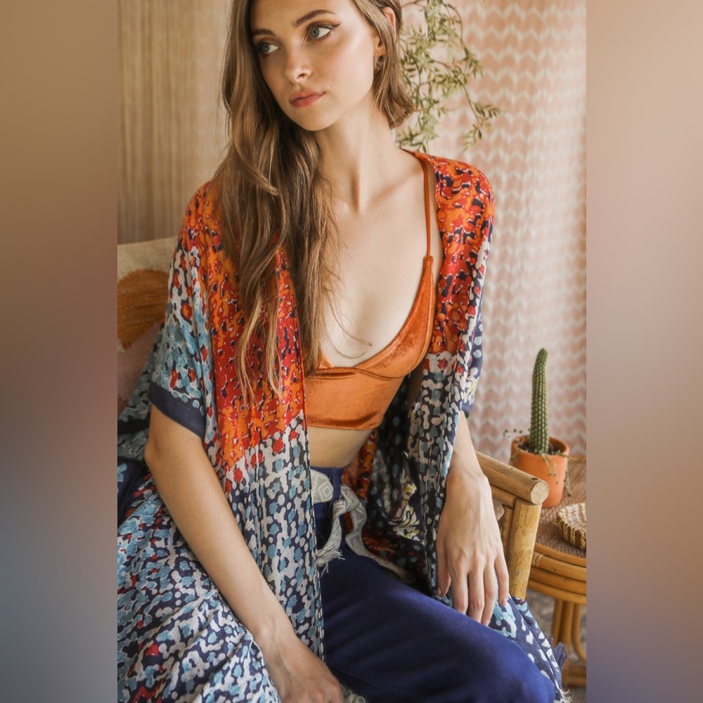 Velvety Soft Bralette Crop Top – Deep V Festival/Fall/Adjustable Strap Cami NWT - Picture 6 of 7